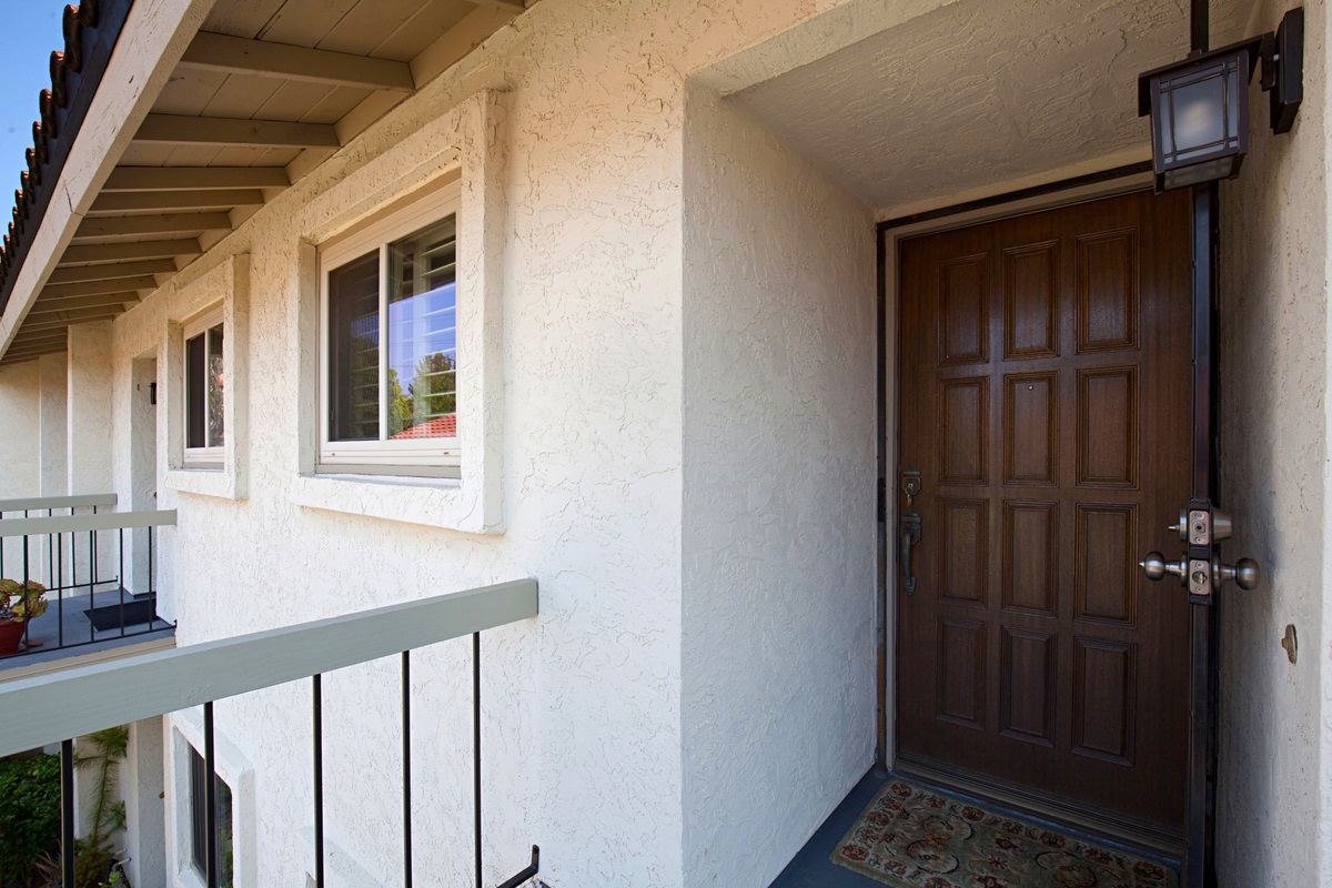 1982 Fairlee Drive Encinitas, CA 92024 - Photo 4 of 25