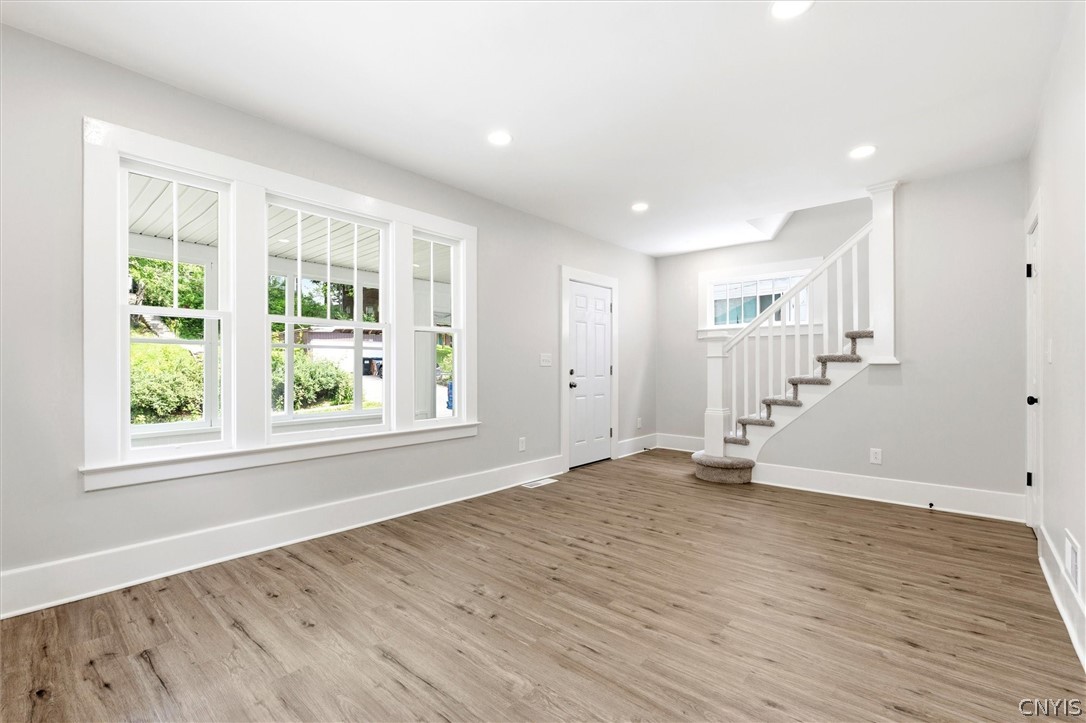 242 Rider Avenue Syracuse, NY 13207 - Photo 10 of 47