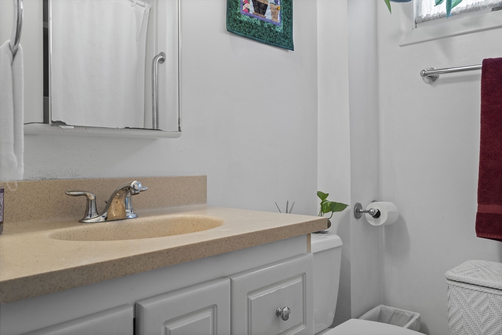92 Bellevue Road Lynn, MA 01904 - Photo 25 of 30 Gallery Image 25