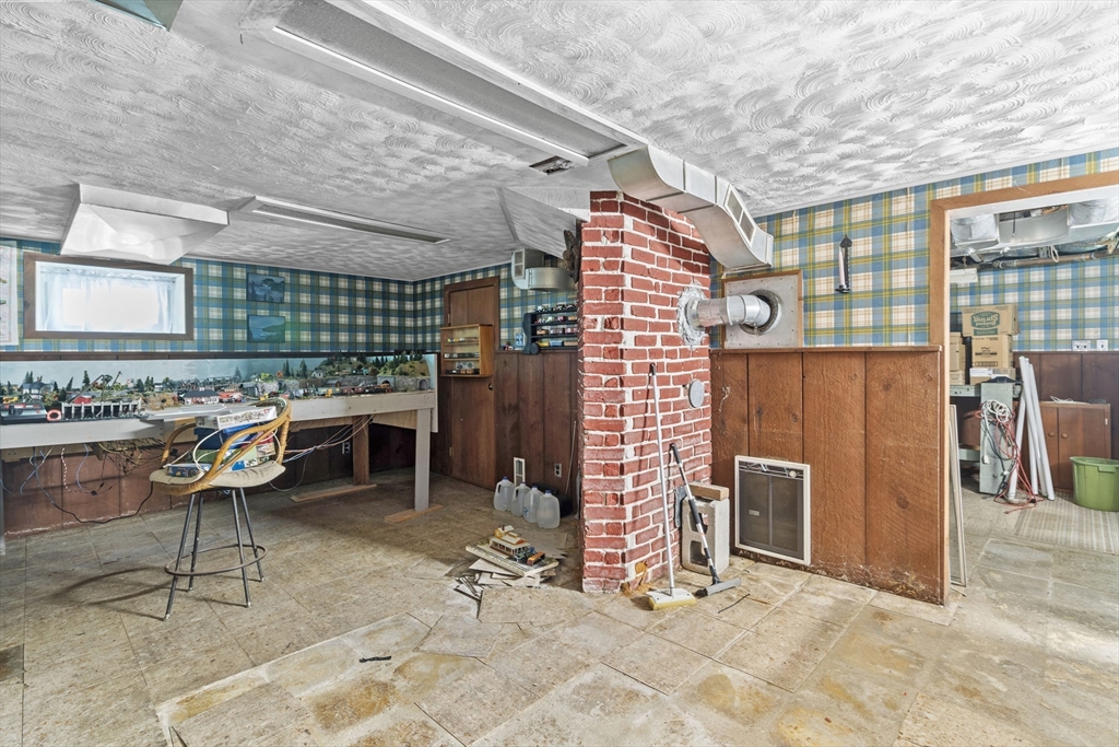 92 Bellevue Road Lynn, MA 01904 - Photo 26 of 30 Gallery Image 26