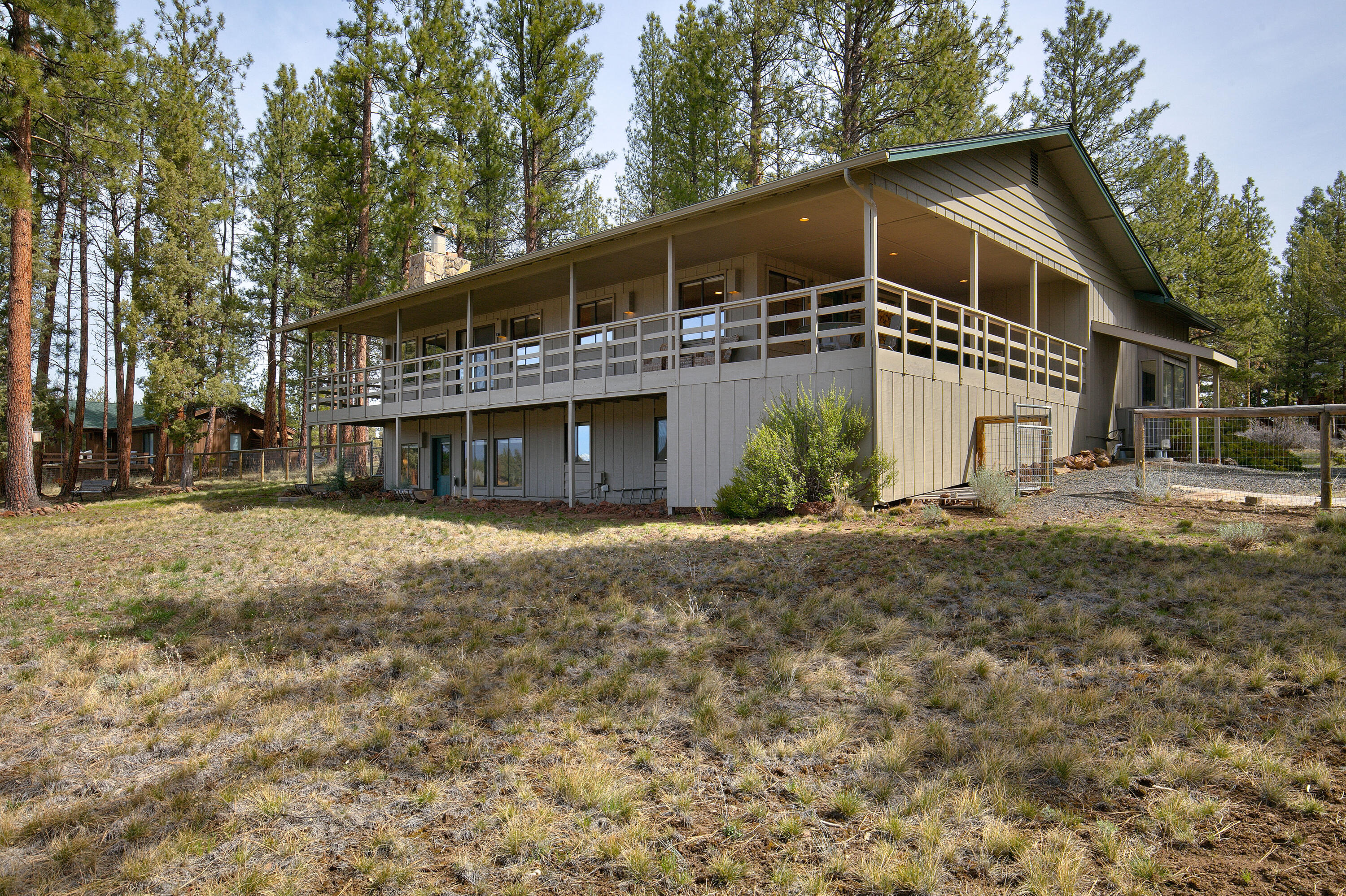 69825 Pine Ridge Road Sisters, OR 97759 - Photo 37 of 43 69825 Pine Ridge Rd._032