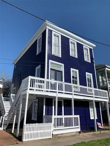 $675 | 1012 20th Street, Unit 2, Galveston, TX 77550