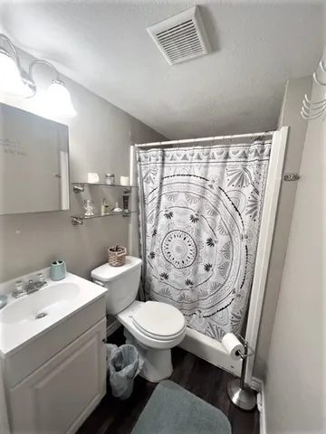 $675 | 1012 20th Street, Unit 2, Galveston, TX 77550