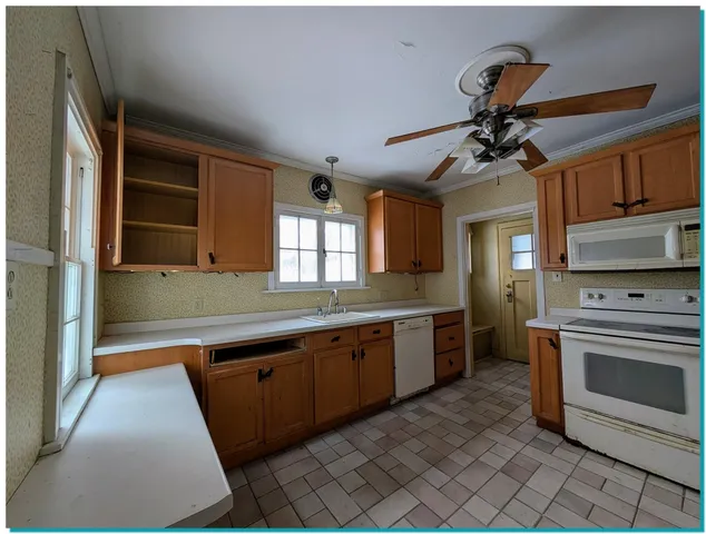 $123,000 | 955 North 6th Street, Manitowoc, WI 54220