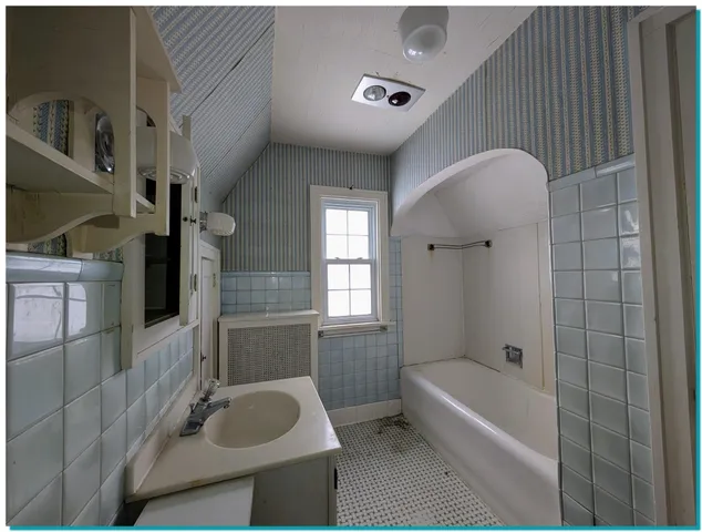 $123,000 | 955 North 6th Street, Manitowoc, WI 54220