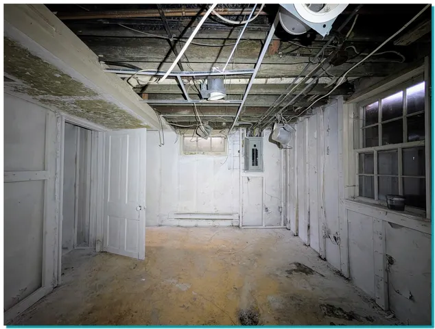 $123,000 | 955 North 6th Street, Manitowoc, WI 54220