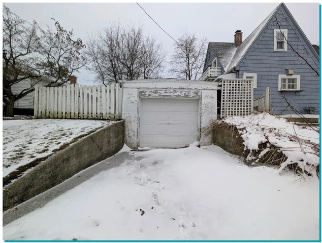 $123,000 | 955 North 6th Street, Manitowoc, WI 54220