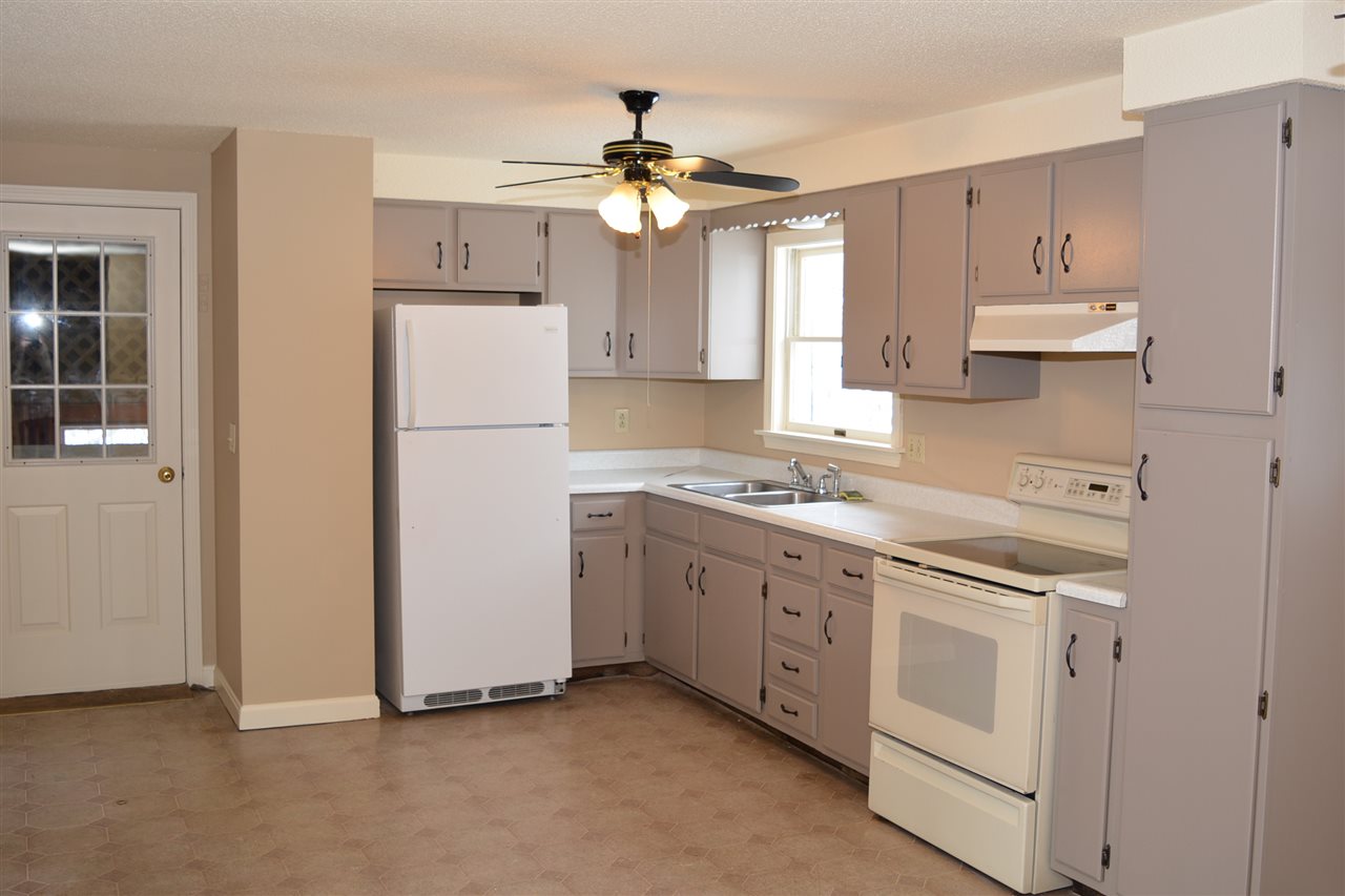 253 Meriden Road Lebanon, NH 03766 - Photo 7 of 23