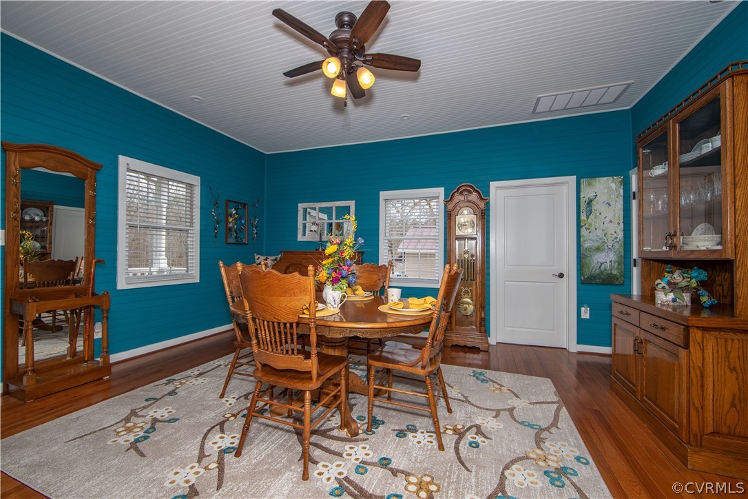11772 Colemans Lake Road Ford, VA 23850 - Photo 15 of 46 Dining Room