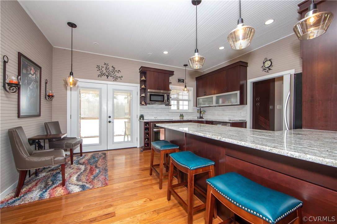 11772 Colemans Lake Road Ford, VA 23850 - Photo 6 of 46 Kitchen & Sitting Area w/View of the Lake