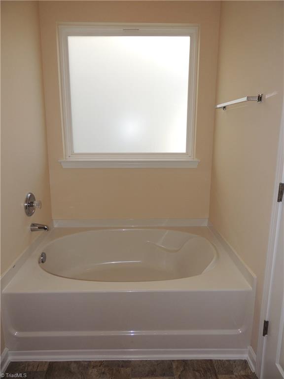 2124 Burton Run Road High Point, NC 27262 - Photo 15 of 29 Fantastic garden tub in the Master bath!