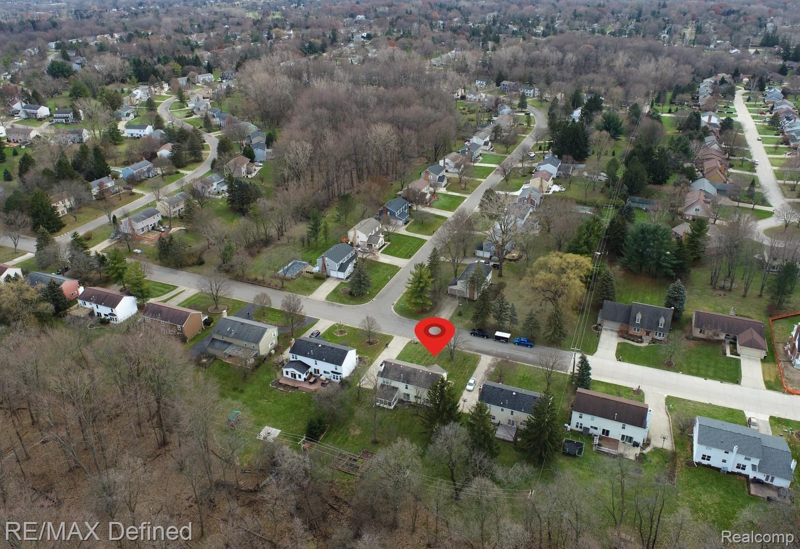 1576 North Fairview Lane Rochester, MI 48306 - Photo 7 of 30 DJI_0022.psd with arrow