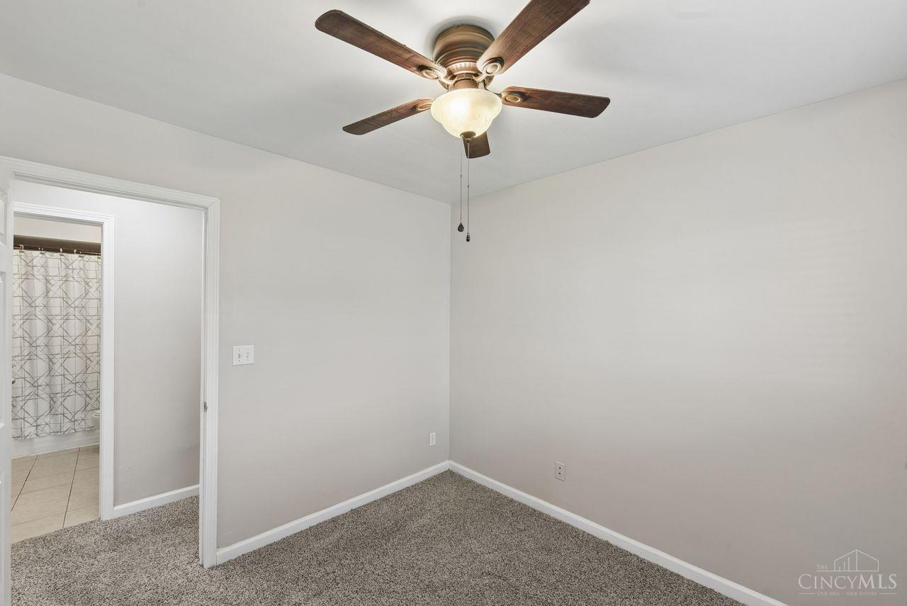712 Danbury Road Cincinnati, OH 45240 - Photo 27 of 40