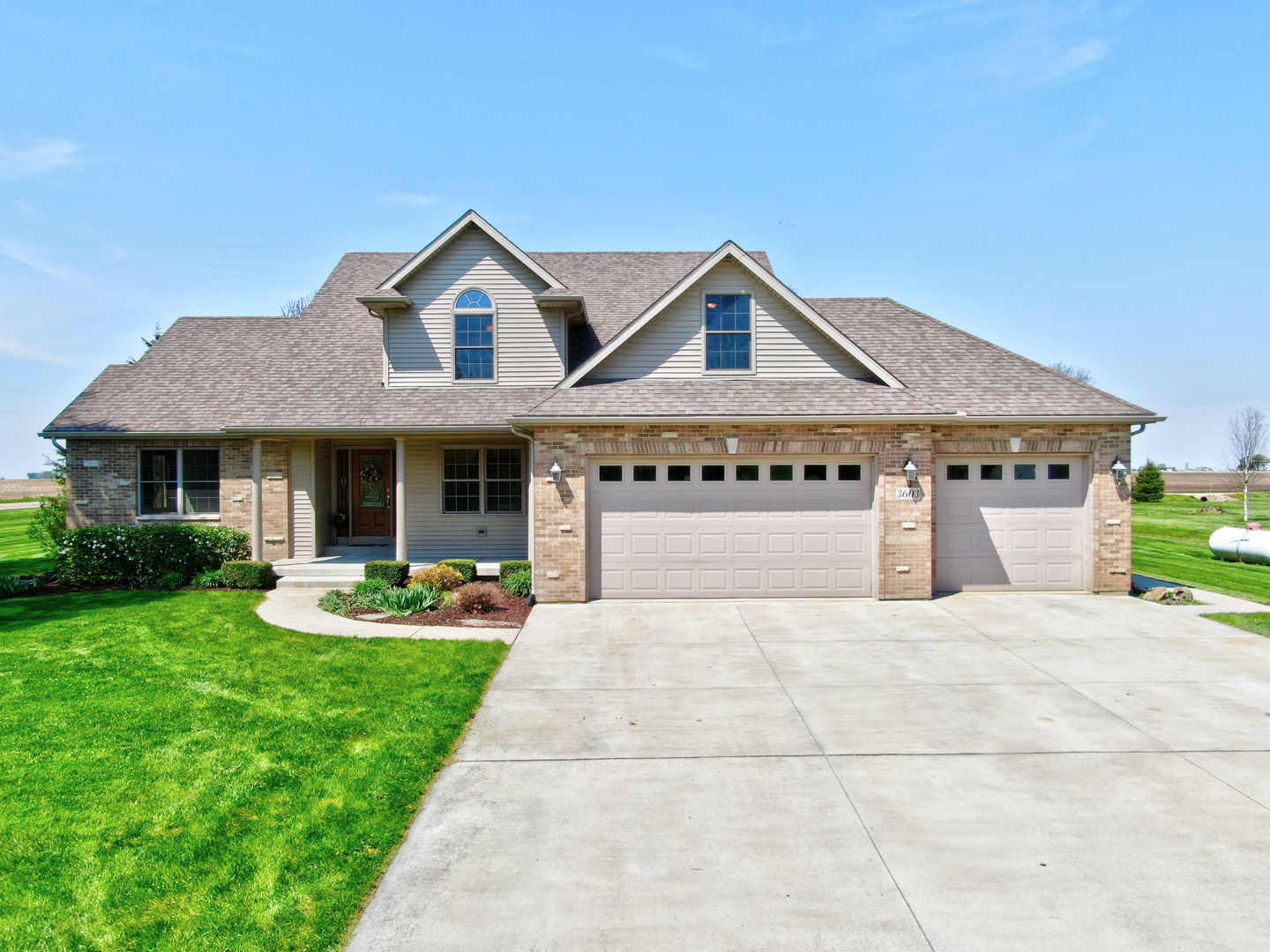 3603 East 1759th Road Ottawa, IL 61350 - Photo 1 of 39