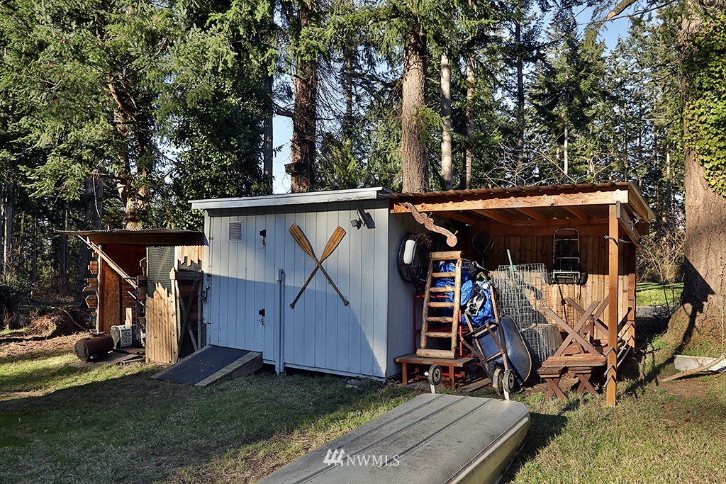 1531 East Roy Road Freeland, WA 98249 - Photo 20 of 22