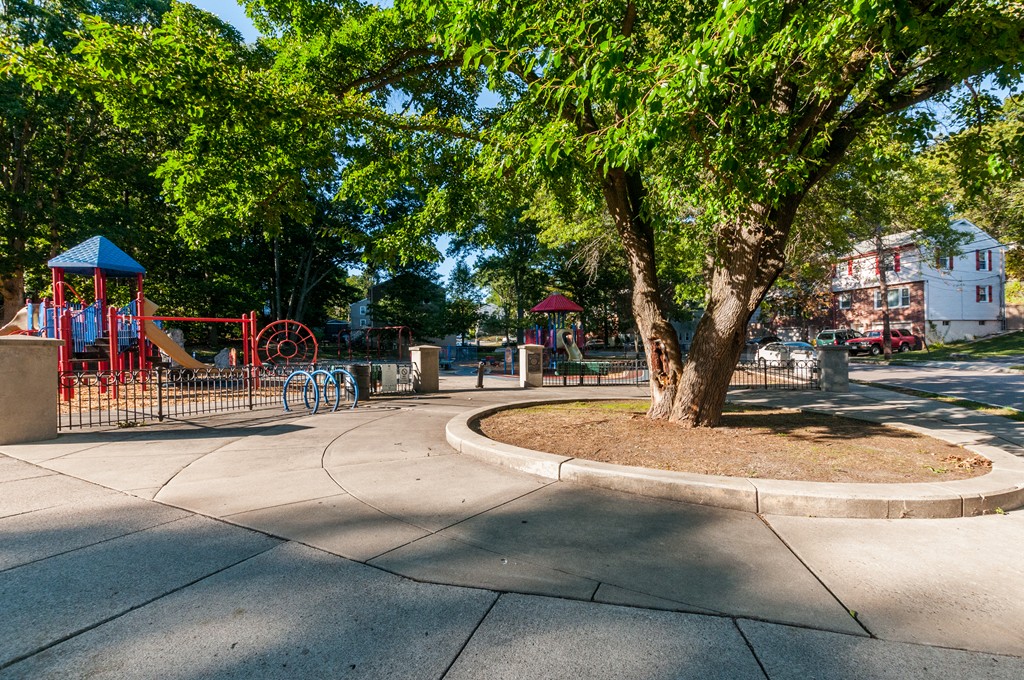 28 Stonehill Road Boston, MA 02136 - Photo 8 of 8 Gallery Image 8