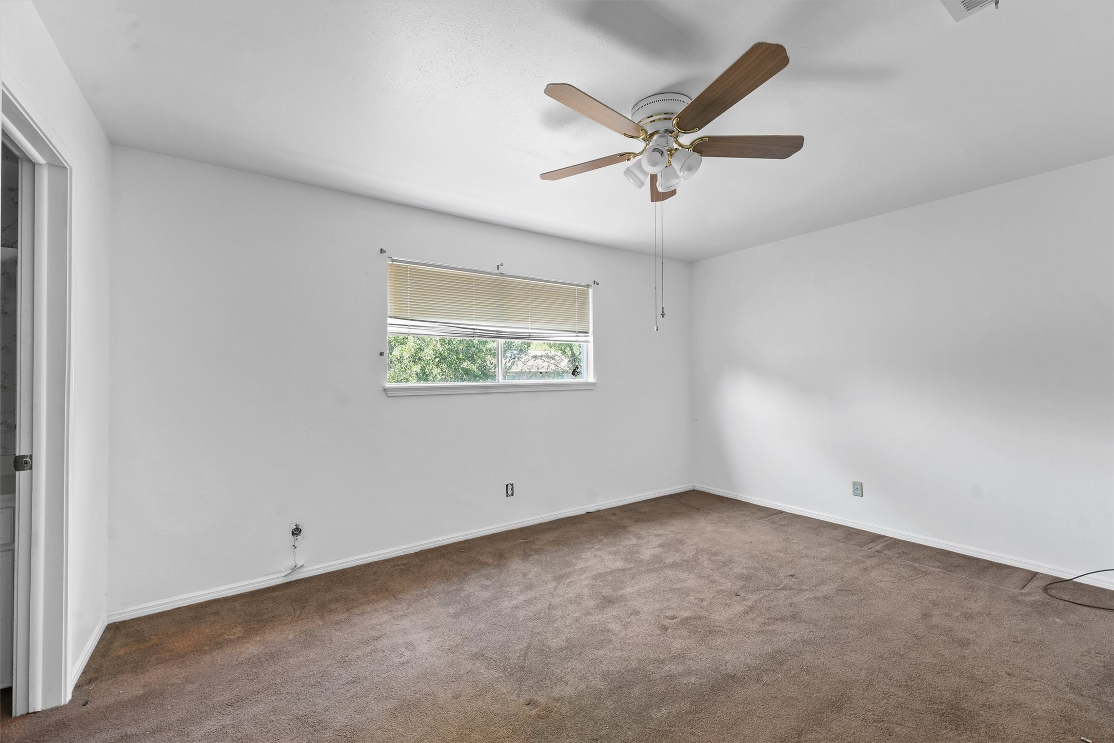 3930 Cypress Hill Drive Spring, TX 77388 - Photo 23 of 29 an empty room with a window