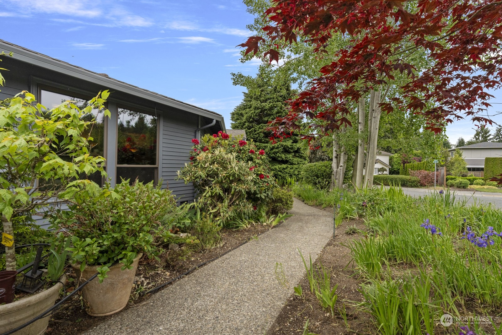 10502 237th Place Southwest Edmonds, WA 98020 - Photo 4 of 39 Gallery Image 4