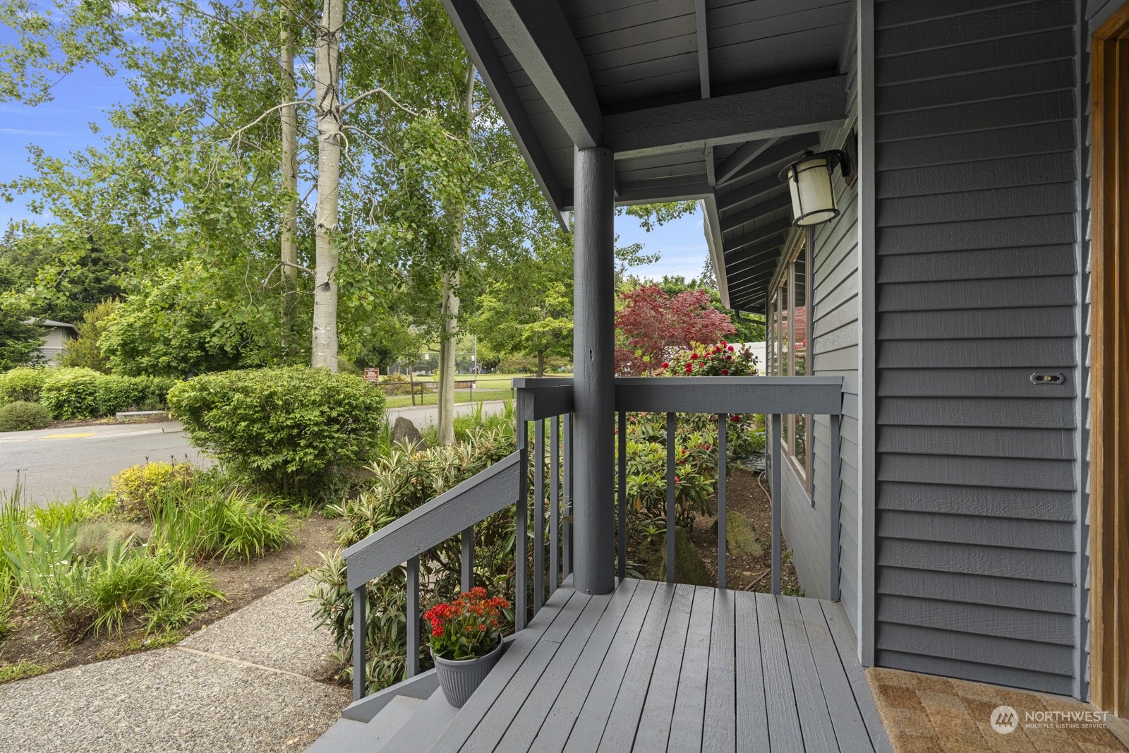10502 237th Place Southwest Edmonds, WA 98020 - Photo 7 of 39 Gallery Image 7