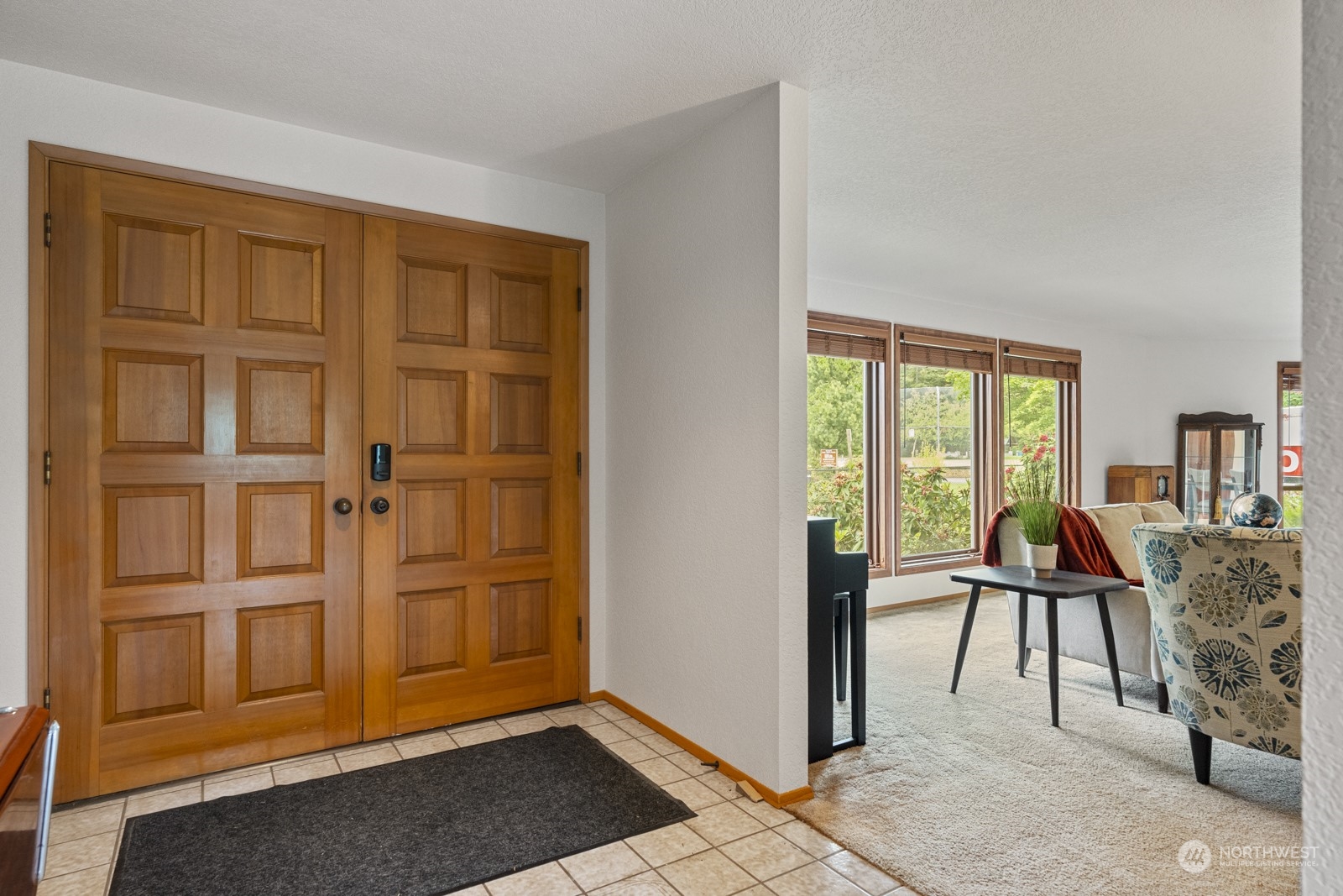 10502 237th Place Southwest Edmonds, WA 98020 - Photo 8 of 39 Gallery Image 8