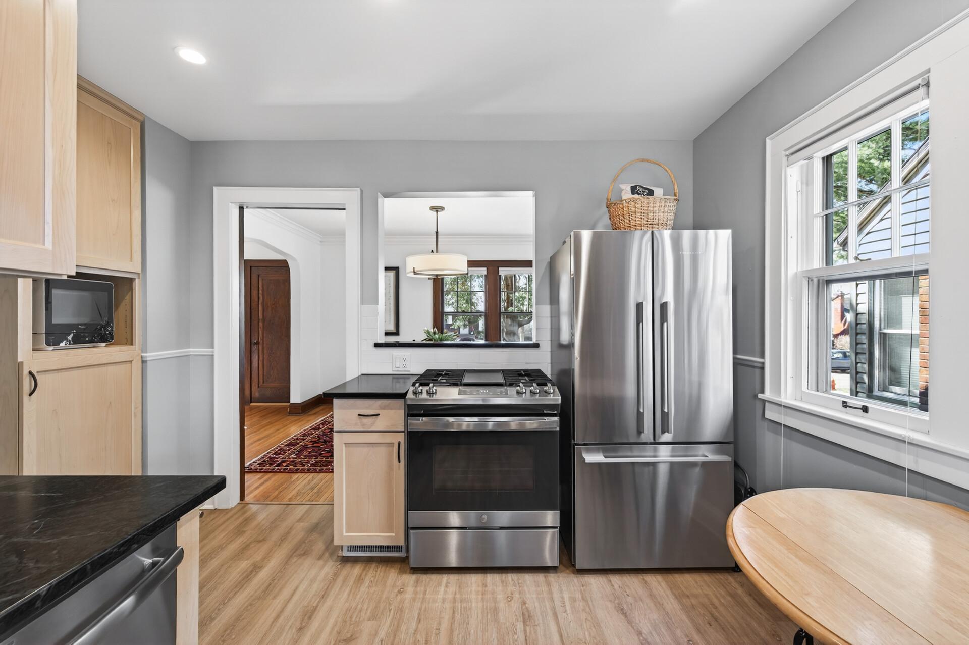 1861 West Rome Avenue St. Paul, MN 55116 - Photo 17 of 67