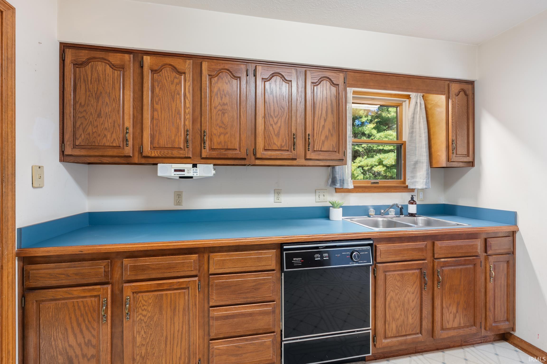 3390 North Old Farm Road Warsaw, IN 46582 - Photo 16 of 28 Gallery Image 16