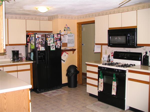 71 Carleton Road Tewksbury, MA 01876 - Photo 8 of 30 Gallery Image 8