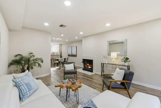 $998,888 | 153 California Avenue, Unit F215, Palo Alto, CA 94306