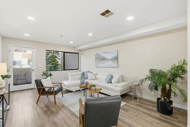 $998,888 | 153 California Avenue, Unit F215, Palo Alto, CA 94306