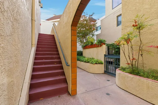 $998,888 | 153 California Avenue, Unit F215, Palo Alto, CA 94306