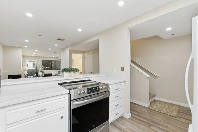 $998,888 | 153 California Avenue, Unit F215, Palo Alto, CA 94306