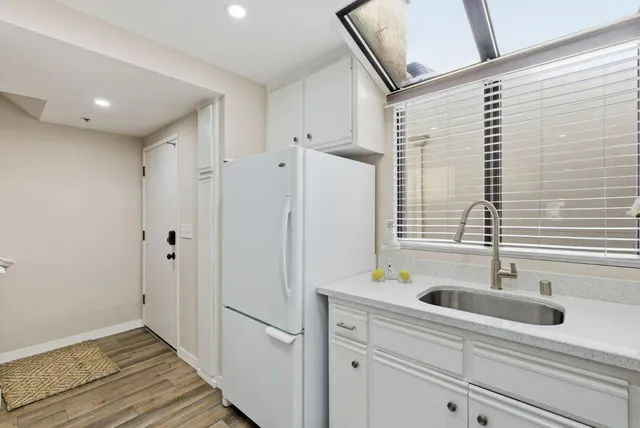 $998,888 | 153 California Avenue, Unit F215, Palo Alto, CA 94306