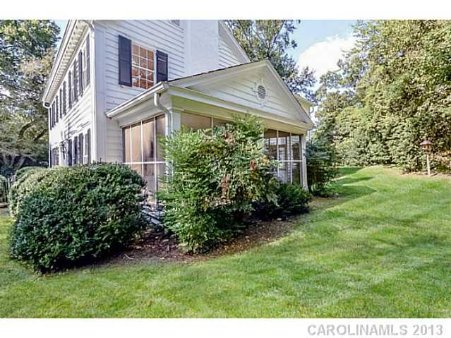 1220 Queens Road West Charlotte, NC 28207 - Photo 12 of 16 Gallery Image 12