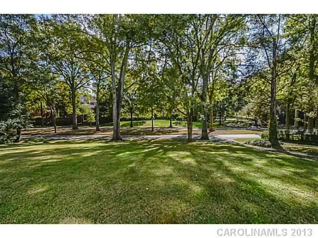 1220 Queens Road West Charlotte, NC 28207 - Photo 4 of 16 Gallery Image 4