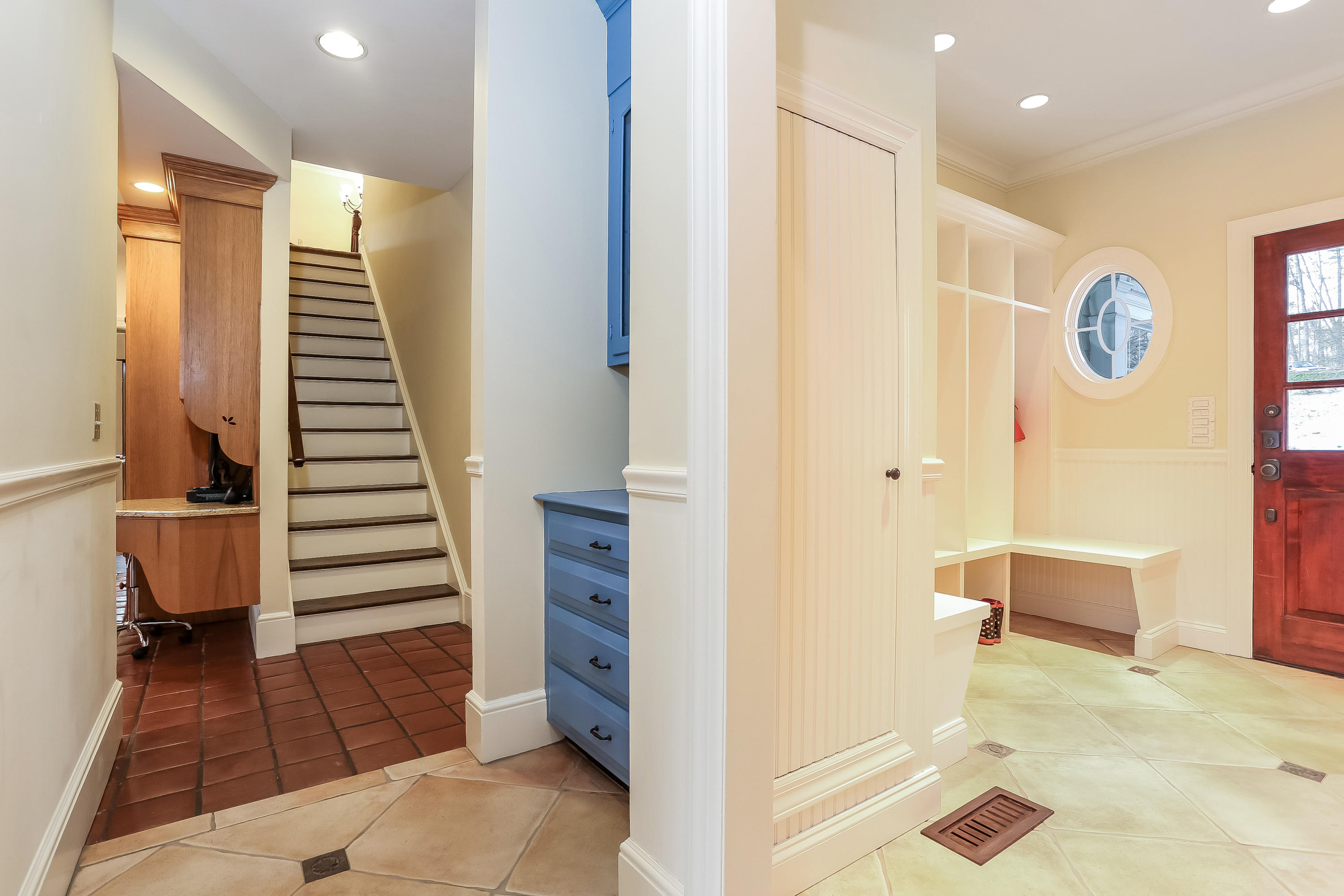 152 Marshall Ridge Road New Canaan, CT 06840 - Photo 14 of 34 a view of a hallway with entryway door