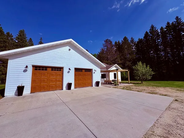 $499,900 | 1622 82nd Avenue Northwest, Williams, MN 56686