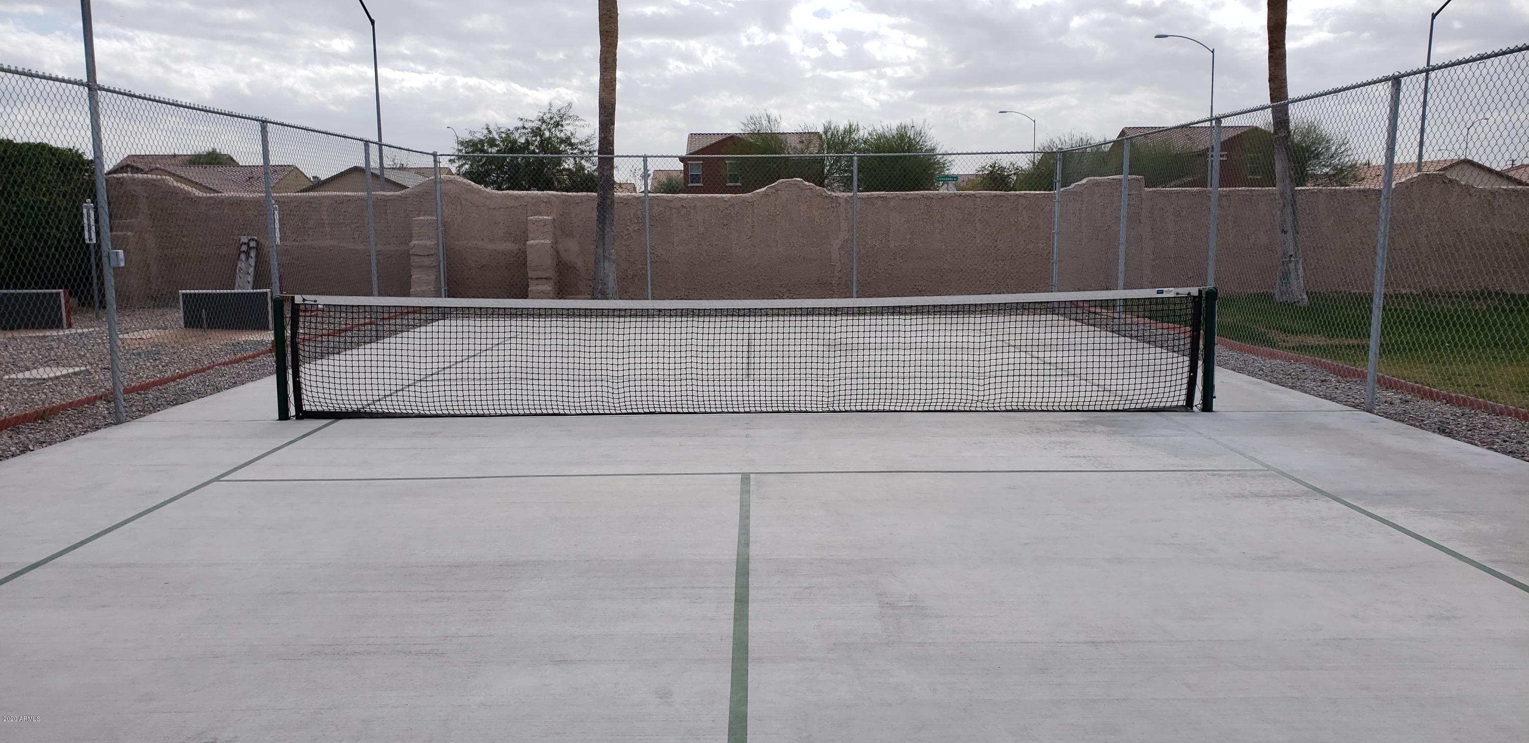 301 South Signal Butte Road, Unit 735 Apache Junction, AZ 85120 - Photo 25 of 27 a view of outdoor space