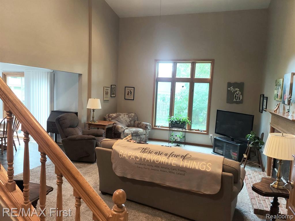 3703 Donley Avenue Rochester Hills, MI 48309 - Photo 5 of 25