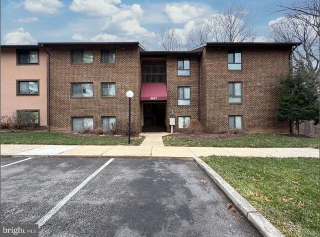 $2,195 | 6067 Majors Lane, Unit 6, Columbia, MD 21045