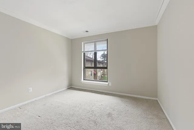 $2,195 | 6067 Majors Lane, Unit 6, Columbia, MD 21045