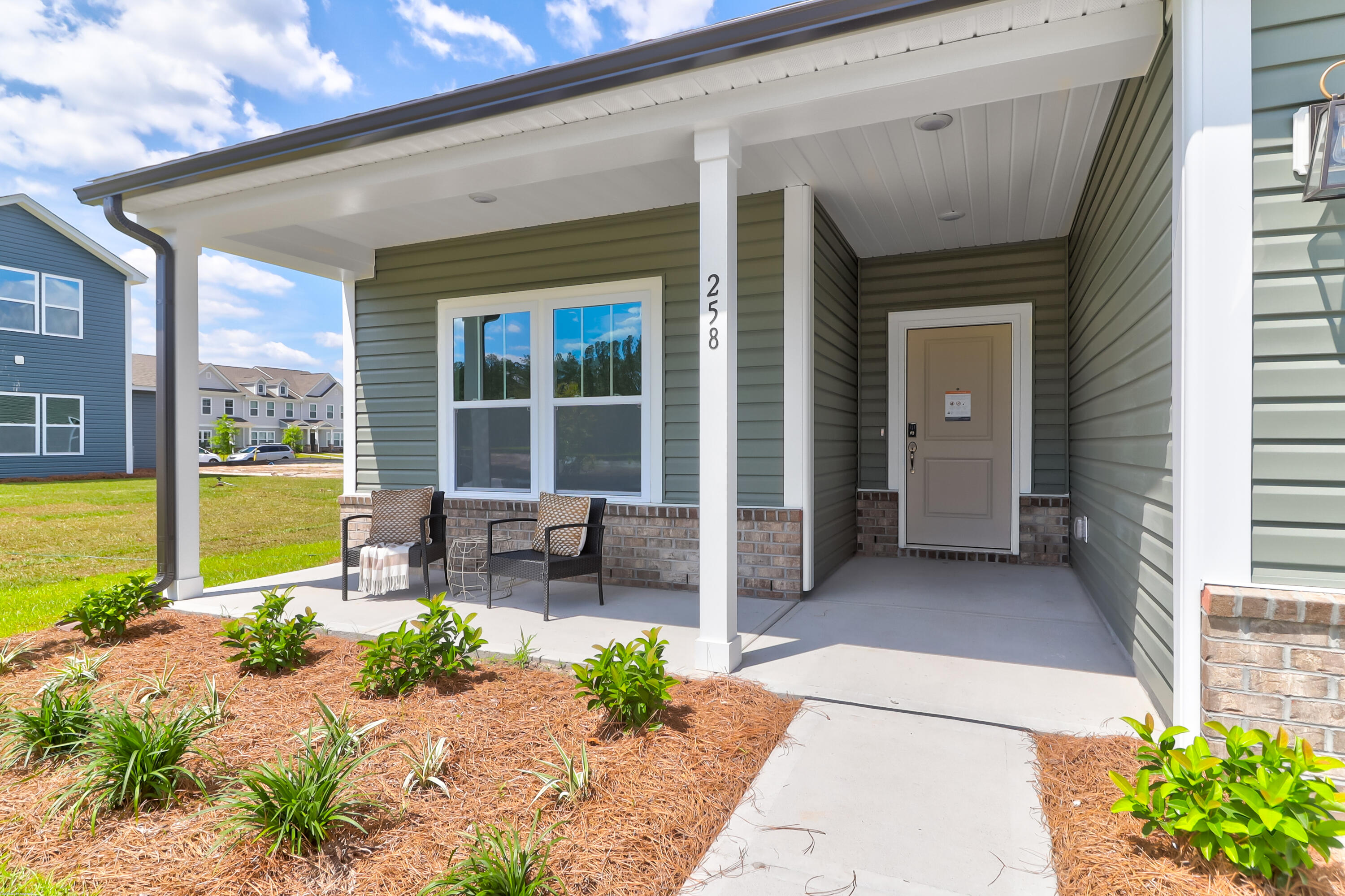 258 Surfbird Road, Unit 618 Summerville, SC 29486 - Photo 4 of 40 NC 618 Montcrest 1755 EA2 EO (4)