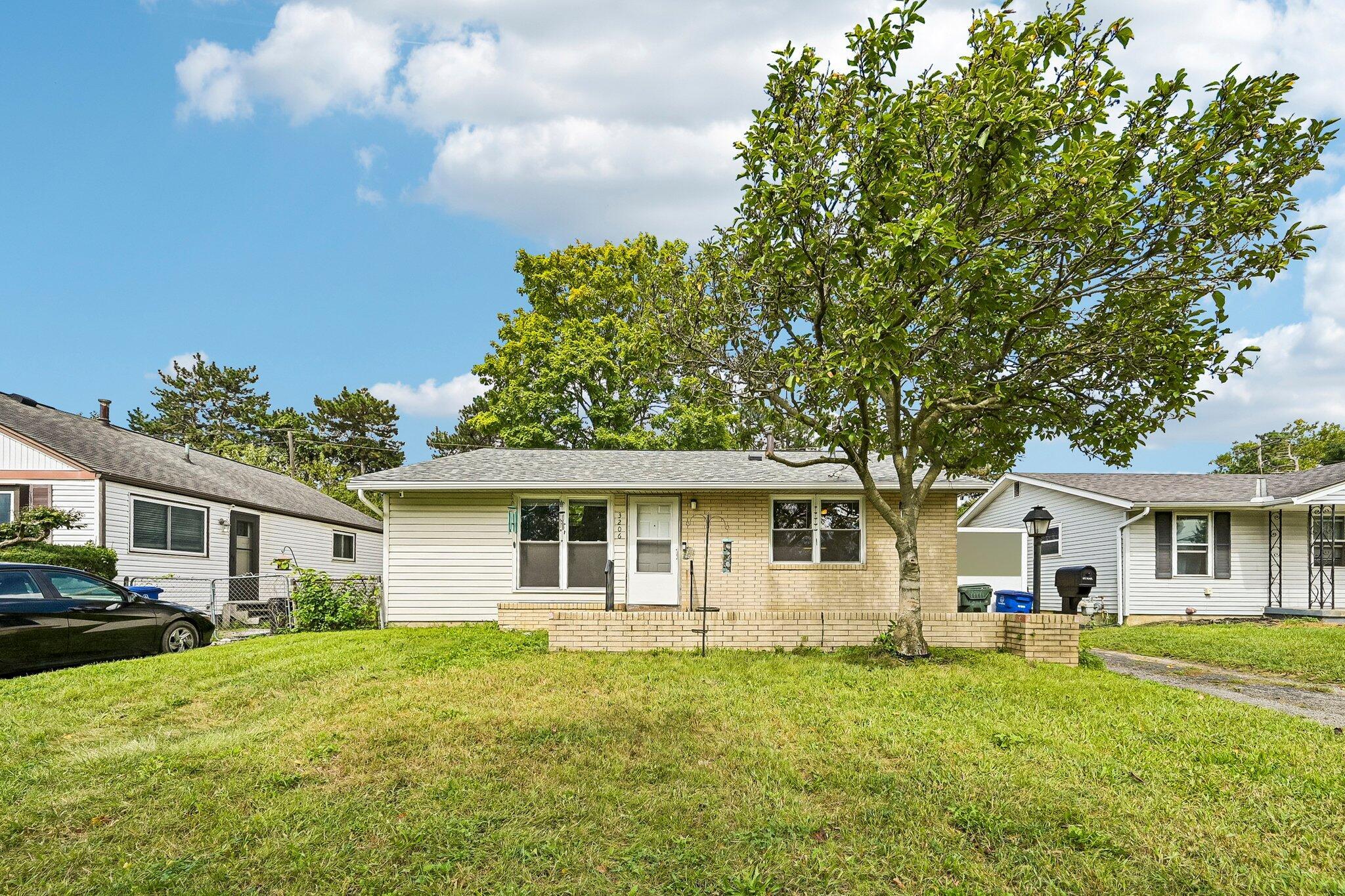 3206 Penfield Road Columbus, OH 43227 - Photo 1 of 44 1-web-or-mls-Penfield Rd-S1109-001