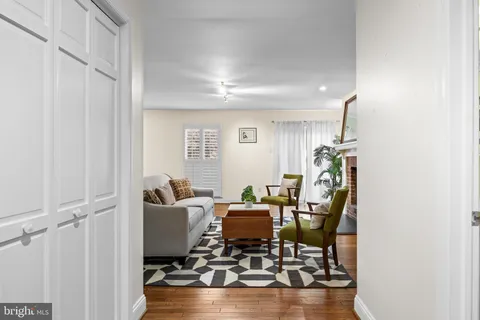 $650,000 | 129 Plum Street, Moorestown, NJ 08057