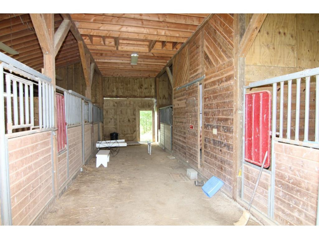 1321 Reece Hill Road Mountain City, TN 37683 - Photo 19 of 31 SPACIOUS BARN