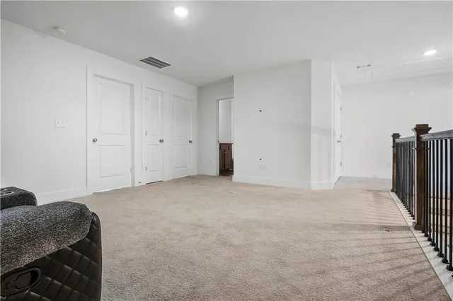 a view of livingroom with furniture