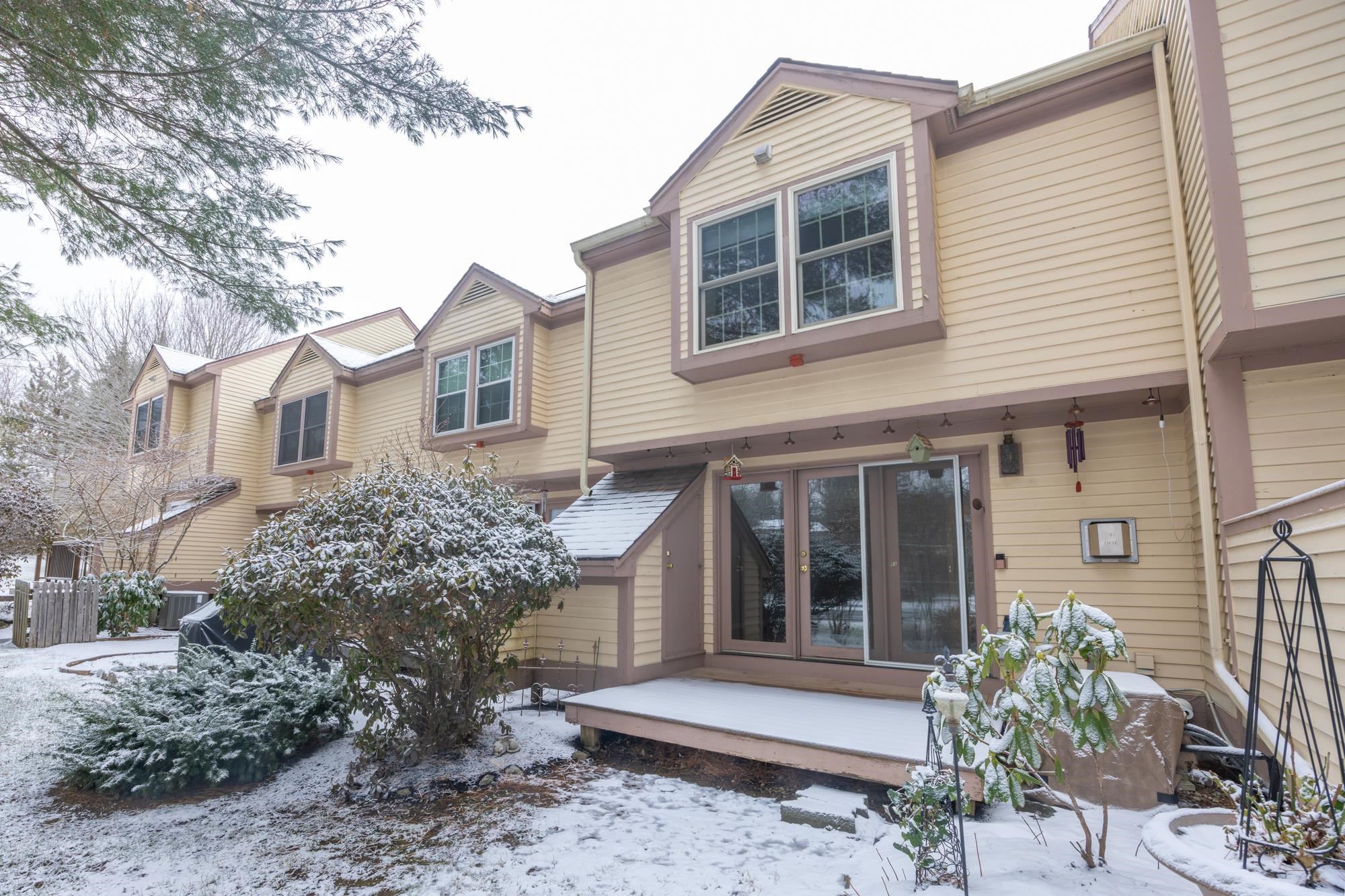 53 Bridle Path, Unit 53 Dover, NH 03820 - Photo 2 of 26