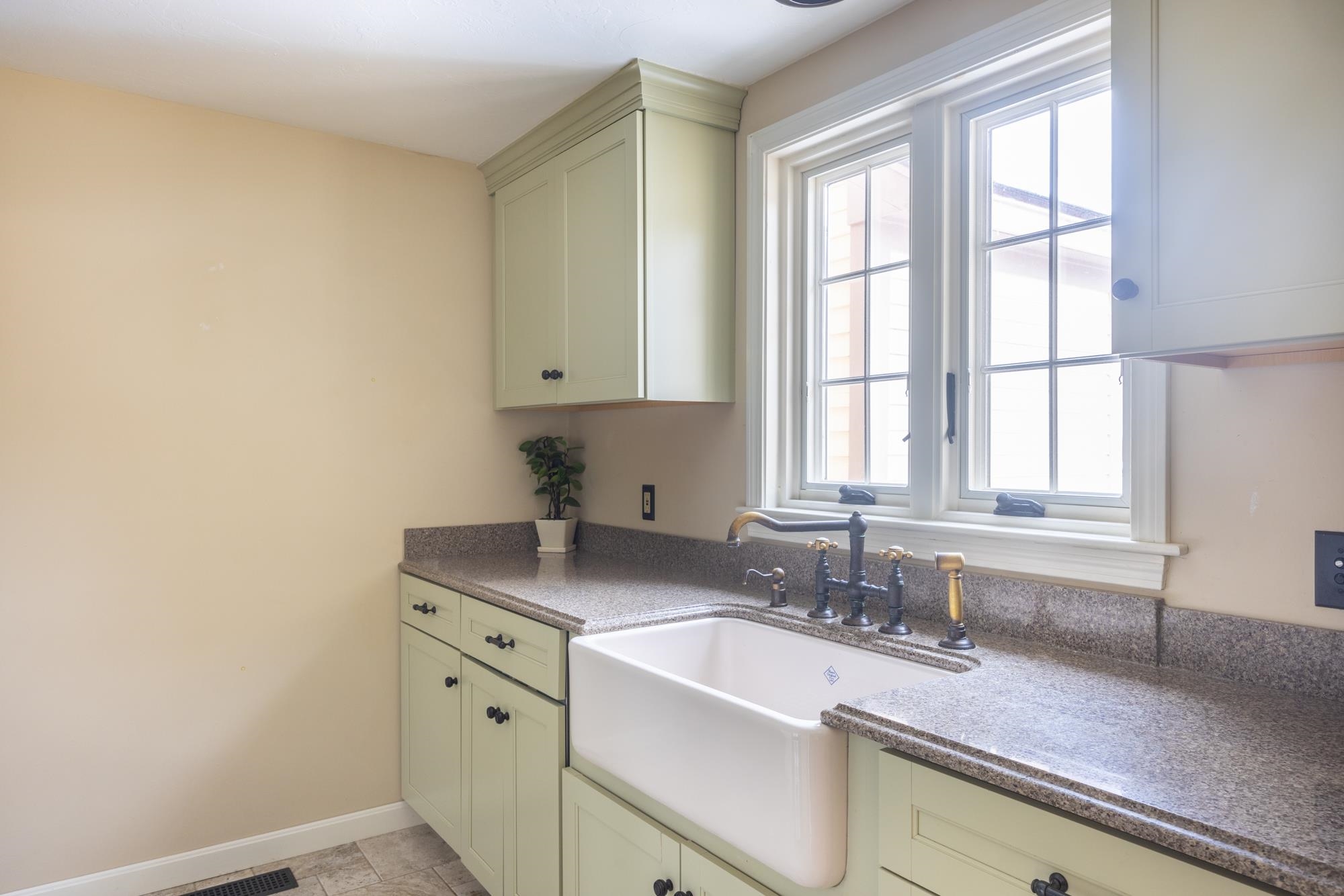 53 Bridle Path, Unit 53 Dover, NH 03820 - Photo 22 of 26