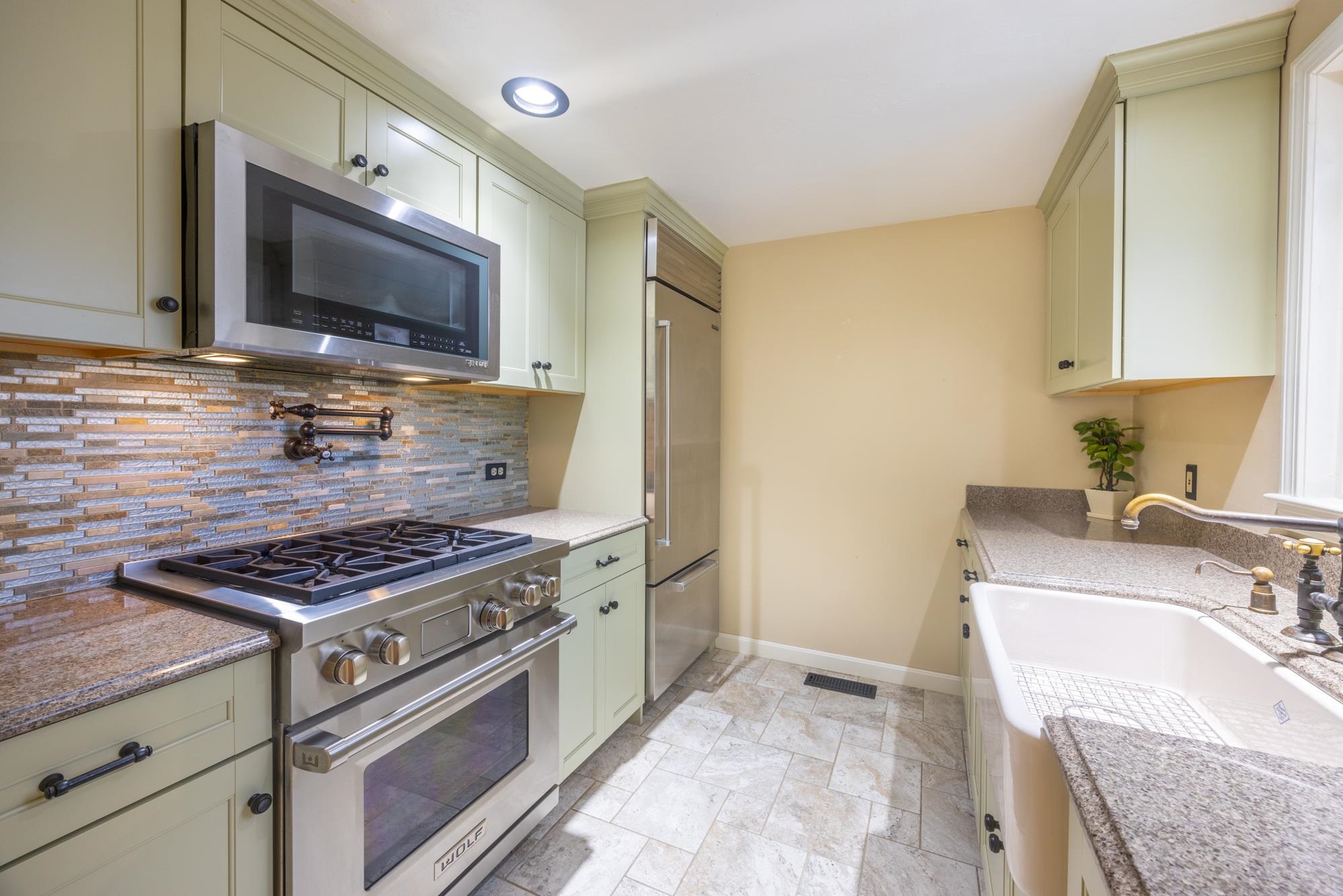 53 Bridle Path, Unit 53 Dover, NH 03820 - Photo 23 of 26