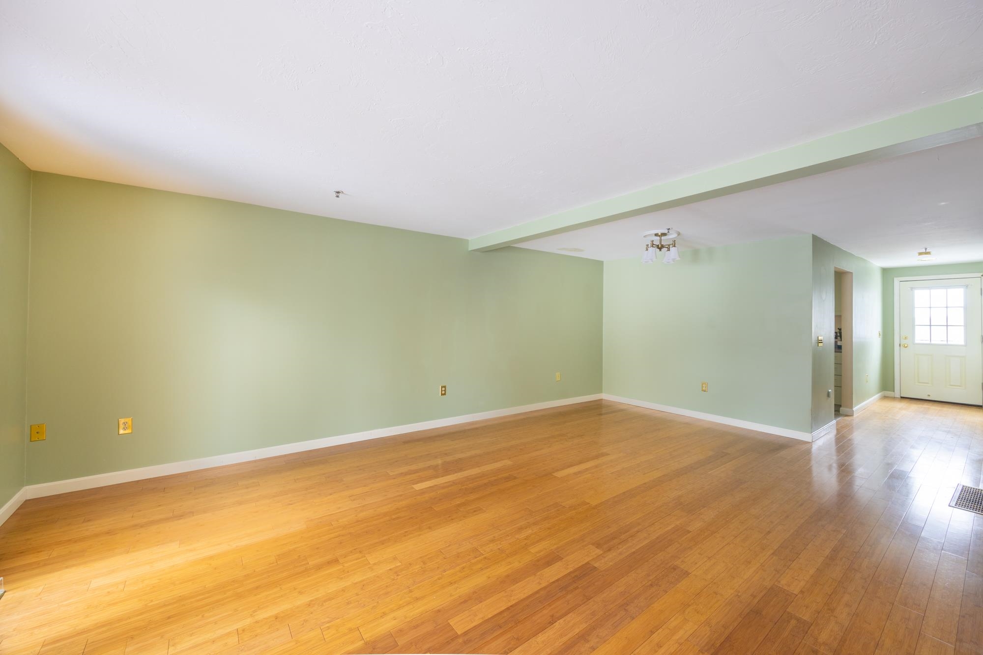 53 Bridle Path, Unit 53 Dover, NH 03820 - Photo 3 of 26