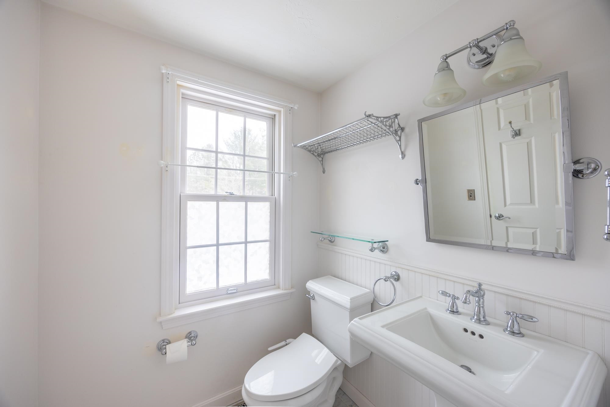 53 Bridle Path, Unit 53 Dover, NH 03820 - Photo 5 of 26